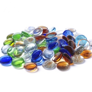 Perles de verre plates colorées utilisées pour les panneaux réfléchissants, les bandes isolantes et les matériaux de remplissage pour les vêtements réfléchissants. - Product Image 3