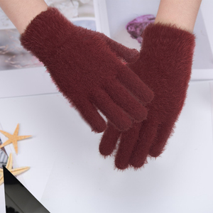 <span class=keywords><strong>Guanti</strong></span> da donna invernali da tenere caldi <span class=keywords><strong>guanti</strong></span> di peluche elasticizzati <span class=keywords><strong>guanti</strong></span> morbidi con pelliccia di visone lavorati a maglia da ragazza <span class=keywords><strong>guanti</strong></span> Touch Screen alla moda, rosso - Product Image 2