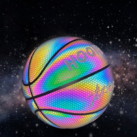 Ballon de basketball réfléchissant, holographique et lumineux avec enveloppe en cuir et chambre à air en caoutchouc naturel, idéal pour les matchs nocturnes pour adultes