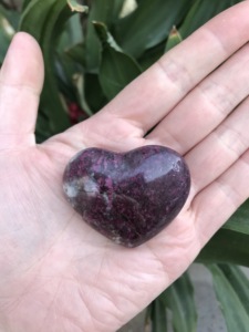 En gros naturel fleur de prunier <span class=keywords><strong>Rose</strong></span> Tourmaline <span class=keywords><strong>Quartz</strong></span> Cristal Polissage <span class=keywords><strong>Coeur</strong></span> Sculpté Pour La Décoration Intérieure - Product Image 5