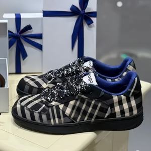 Chaussures décontractées pour hommes en cuir véritable de haute qualité, style rétro, chaussures de créateur de luxe, baskets pour hommes, style décontracté, chaussures de ville - Product Image 1