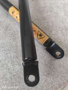 Para excavadora Takeuchi TB 150 135 175, nueva cubierta trasera de motor, varilla de soporte de resorte de gas, varilla superior hidráulica de alta calidad - Product Image 5