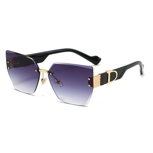 Gafas de Sol Cuadradas sin Marco para Mujer, Lentes de PC Negras, Protección UV400, Estilo Moderno para Fiestas - Product Image 5