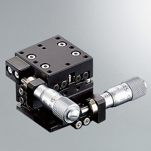 โต๊ะเลื่อนแกน XY แบบลูกกลิ้งไขว้ Suruga Seiki B21-100 ความแม่นยำสูง ผลิตในญี่ปุ่น รางสแตนเลส 304 อุปกรณ์ขนส่ง - Product Image 1