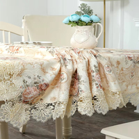 Nappe avec bordure en dentelle soluble dans l'eau et motif jacquard floral pour dîner de mariage et décoration de table d'hôtel, idéale pour la photographie