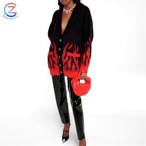 Maglia personalizzata <span class=keywords><strong>Cardigan</strong></span> in misto Jacquard Mohair in maglia nera <span class=keywords><strong>oversize</strong></span> inverno maglione spesso da donna - Product Image 2