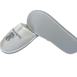 Zapatillas <span class=keywords><strong>de</strong></span> cinco estrellas personalizadas para hoteles y salas <span class=keywords><strong>de</strong></span> spa <span class=keywords><strong>Zapatos</strong></span> <span class=keywords><strong>de</strong></span> algodón desechables biodegradables Reciclables suaves y portátiles - Product Image 2