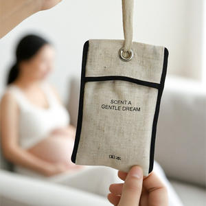 Diffuseur de parfum pour voiture Cotton Way, pendentif désodorisant en coton à suspendre pour l'intérieur de la voiture, parfum doux de rêve. - Product Image 2