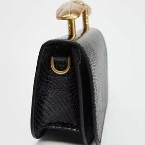2025 Mini sac à bandoulière enveloppe noire-sac à bandoulière élégant avec poignée en métal, <span class=keywords><strong>pochette</strong></span> structurée pour <span class=keywords><strong>femme</strong></span> - Product Image 2