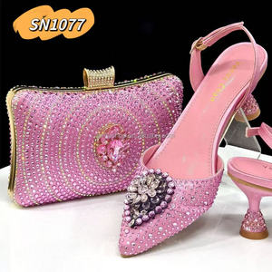 Set di <span class=keywords><strong>scarpe</strong></span> e borse da donna in stile italiano <span class=keywords><strong>lilla</strong></span> pietra africana e perline <span class=keywords><strong>scarpe</strong></span> Set di alta qualità <span class=keywords><strong>tacco</strong></span> alto da abbinare - Product Image 6