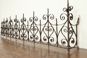 Balcon d'<span class=keywords><strong>escalier</strong></span> de conception unique d'usine garde-corps ornemental élégant en <span class=keywords><strong>fer</strong></span> <span class=keywords><strong>forgé</strong></span> personnalisé de motifs floraux - Product Image 4
