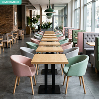 Meubles de restaurant de luxe modernes : table et chaise, conception complète, service d'approvisionnement unique, vitrine à gâteaux pour pâtisserie