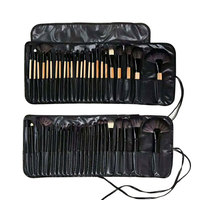 Lot de 24 pinceaux de maquillage professionnels en bois à poils synthétiques, sans cruauté animale, pour artistes maquilleurs, pinceaux plats pour anticernes et visage