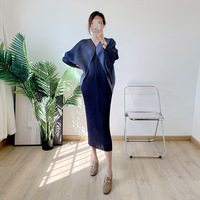 Robe longue en mousseline unie, style Miyake, col rond, à franges, taille naturelle, coupe ample, tendance 2023, design esthétique Europe-Amérique