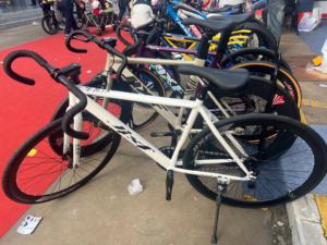 จักรยานฟิกซ์เกียร์ โครงอลูมิเนียม รุ่น Factory 700C ปี 2025 พร้อมส่ง ใหม่เอี่ยม โครงและตะเกียบอะลูมิเนียม ขายแล้ววันนี้ - Product Image 6