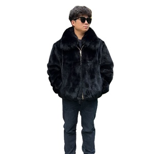 Veste en fourrure noire pour homme, fermeture éclair épaisse, col rabattable, coupe classique, style parka - Product Image 1
