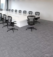 Dalles de sol modulaires à pose libre 25x100 en PVC avec support PET antidérapant, hypoallergéniques, pour intérieur, formation des entrepreneurs, salle de classe, moquette
