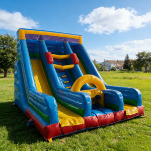 Structure gonflable commerciale double piste avec toboggan, mur d'escalade, château gonflable et parcours d'obstacles pour enfants et adultes, idéale pour la location événementielle - Product Image 1