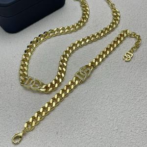 Set Perhiasan Fashion Kalung Berlian Warna Baru Gaya Vintage Wanita dan Gelang Rantai Huruf DG - Product Image 1