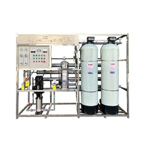 Équipement d'osmose inverse monophasé de 2 tonnes pour la production de jus de bouleau, eau déionisée/ultrapure, 380V, garantie de plus de 5 ans - Product Image 1