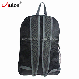 Mochila Plegable Ultraligera de Poliéster Ecológico para Viajes, Negocios y Actividades al Aire Libre - Product Image 4