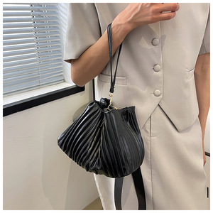 Mode plissé luxe femmes sac à main PU Messenger sac 2022 sacs à main pour dames - Product Image 6