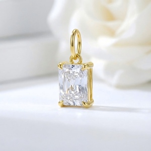 قلادة بحجر الماس المختبري 1.01 قيراط بقطع زمردي من الذهب عيار 18 قيراط 40+5 سم ذهب أبيض وأصفر HPHT CVD - Product Image 1