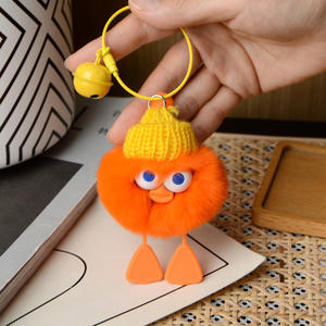 Moda lindo patito feo muñeco de peluche bolsa encanto coche llavero lindo Animal bola de peluche Pom llavero campana llavero regalo - Product Image 5