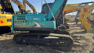 Excavatrice sur chenilles d'occasion Kobelco SK140 de bonne qualité, 14 tonnes, en vente à prix réduit. - Product Image 4