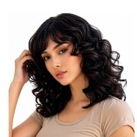 Perruque synthétique ondulée moyenne en fibre haute température avec frange bouclée, sans raie visible, pour femmes noires, 1 pièce, réglable et résistante à la chaleur