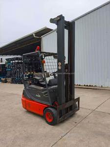 Chariot élévateur électrique Linde d'occasion d'Allemagne, 1,6 tonne, 6,2 mètres, en bon état de fonctionnement - Product Image 5