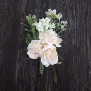 A-1459 Fiore Artificiale di Rosa Bianca per Boutonniere e Corsage da Polso per Matrimoni - Product Image 4