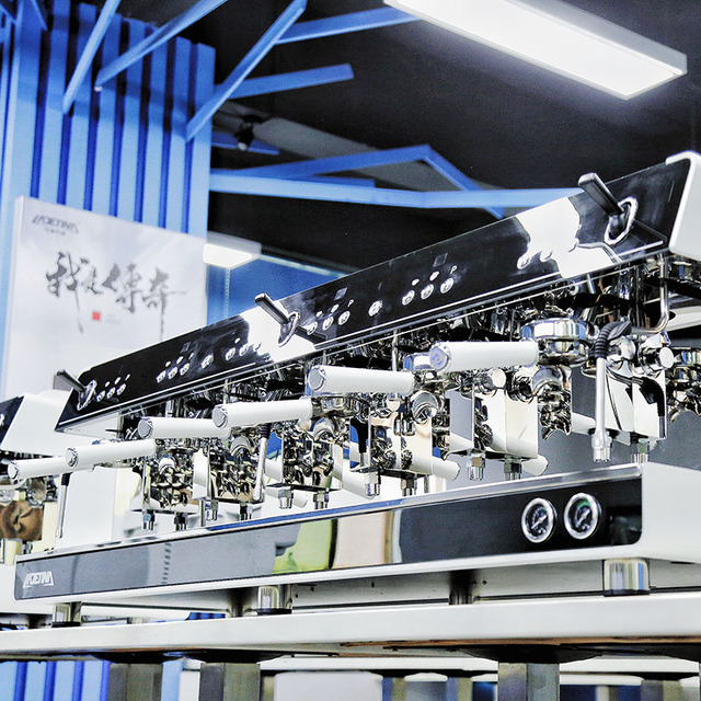 Top-Level Professional Three Group Multicolor Hotel Espresso Machine Semi Automatic Coffee Machine 3 Group