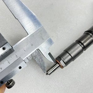 Inyector de Repuesto para Excavadora EC240B EC290B VOE20798114 20798114 para Motor D6D D7 D7E - Product Image 6