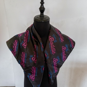 Fabrication sur mesure de foulards en soie personnalisés, impression design, foulards carrés pour femmes, en satin twill pur, 90x90 cm - Product Image 3