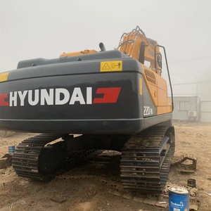 Excelente Precio Hyundai 220LC-9S Excavadora de Orugas Usada de 22 Toneladas, Alta Eficiencia Operativa, Excelente Estado de Funcionamiento, 1 Año de Garantía en el Motor - Product Image 4