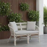 Sofá de Dos Plazas TAFANO, Relleno de Espuma, Cómodo, Moderno, de Madera y Ratán, Diseño Clásico Asiático, Ideal para Hoteles, Apartamentos y Villas en Indonesia