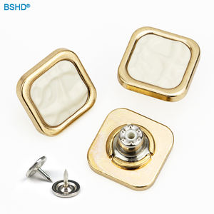 Fabbrica Oem <span class=keywords><strong>Design</strong></span> in lega quadrata oro chiaro Logo personalizzato incorporato bianco latte in pietra Denim abbigliamento in metallo Jeans bottone - Product Image 1