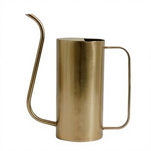 Arrosoir en fer à long bec décoratif couleur cuivre doré, outils d'arrosage de jardin - Product Image 1
