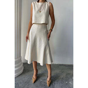 Conjunto de Dos Piezas de Alta Calidad: Blusa Sin Mangas de Gabardina Beige y Falda Campana de Cintura Alta - Product Image 5