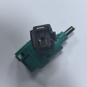 Interruptor de luz de freno Hino 84340-2180 para camión, pieza de repuesto - Product Image 4