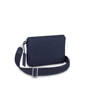 Sacs messagers pour hommes tendance, sacs messagers sportifs en cuir véritable <span class=keywords><strong>bleu</strong></span> <span class=keywords><strong>marine</strong></span> avec logo personnalisé pour hommes/ - Product Image 2