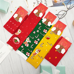 Bas <span class=keywords><strong>de</strong></span> Père Noël rouge personnalisés <span class=keywords><strong>de</strong></span> luxe pour femmes Nouveau design Logo <span class=keywords><strong>de</strong></span> corps et <span class=keywords><strong>de</strong></span> manchette <span class=keywords><strong>de</strong></span> Noël à longueur d'équipage pour l'hiver - Product Image 6
