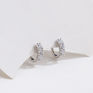 Boucles d'oreilles en or blanc 9 carats avec diamants de forme ronde Messi Jewelry MSE-897 pour femmes - Product Image 3