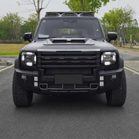 Kit Black Knight pour Jetour Traveler T2 comprenant un éclairage de toit, un cache de capot, une calandre avant, un pare-chocs avant, des accessoires de modification tout-terrain en ABS
