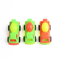 Acheter En Direct De Chine Usine de Jouets Le Plus Populaire Pas Cher Promotionnel En Plastique Camion Voiture Jouet Pour Oeufs De Pâques Capsule Jouet