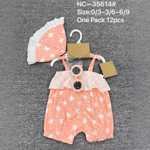 Vente <span class=keywords><strong>en</strong></span> gros Vêtements rampants modèle <span class=keywords><strong>en</strong></span> écharpe pour bébé femme florale de haute qualité avec chapeau lunettes Costume de bébé trois pièces - Product Image 3