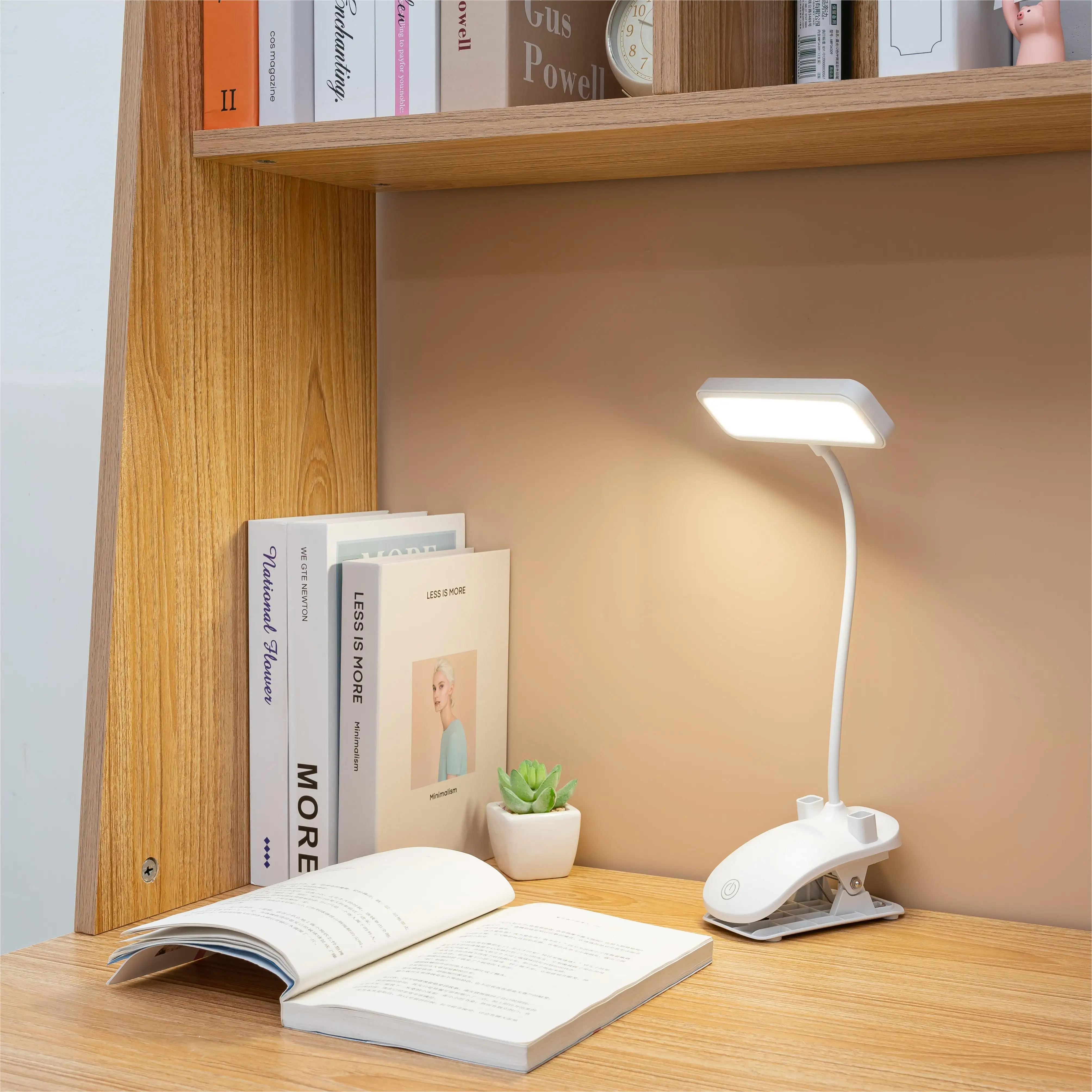 Dimmable Desk lamp with USB port