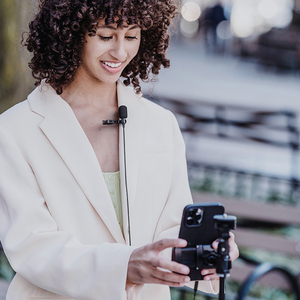 Vente en gros pas cher <span class=keywords><strong>prix</strong></span> k8 k9 portable Mini Clip sur téléphone microphone Sans fil Lavalier Lapel Microphones pour téléphone mobile - Product Image 2