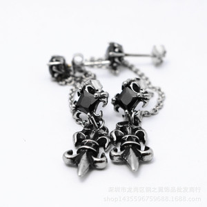Pendientes colgantes de acero de titanio estilo coreano punk rock de Yunnique, diseño geométrico de flor en blanco y negro. - Product Image 3